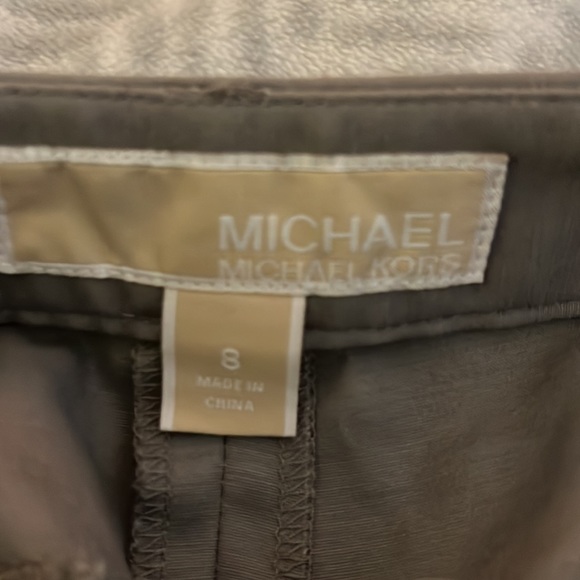Michael by Michael Kors size 8 grey business casual pants with zipper pockets - Picture 4 of 8